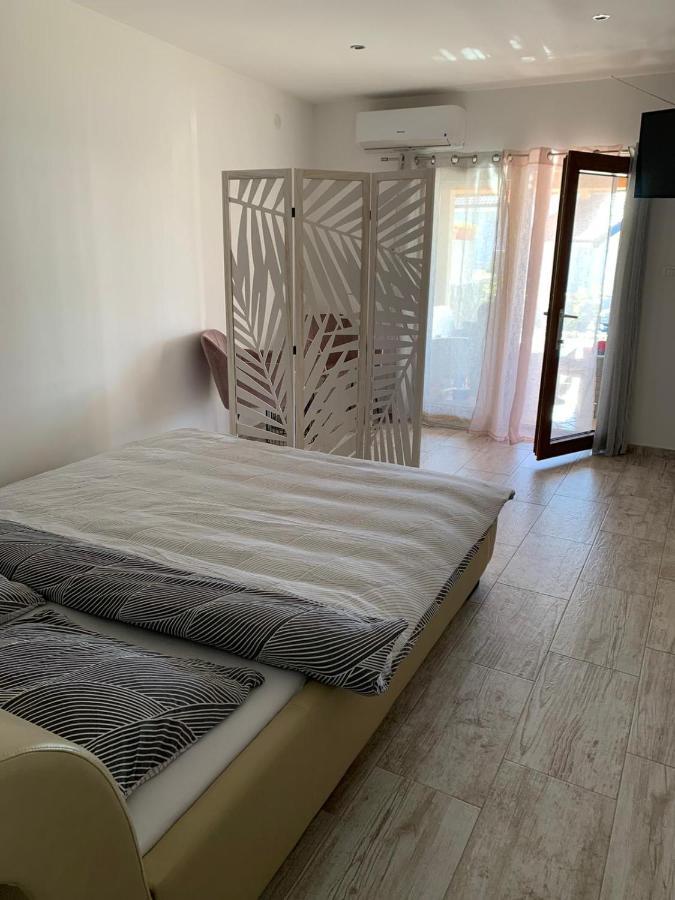סנג' Apartment Mirakul מראה חיצוני תמונה